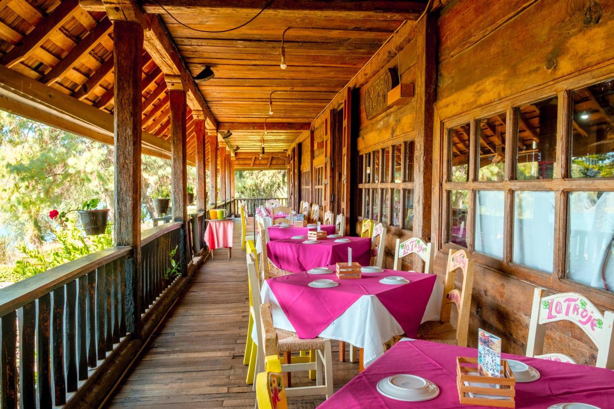 Zirahuen Forest And Resort Exterior foto